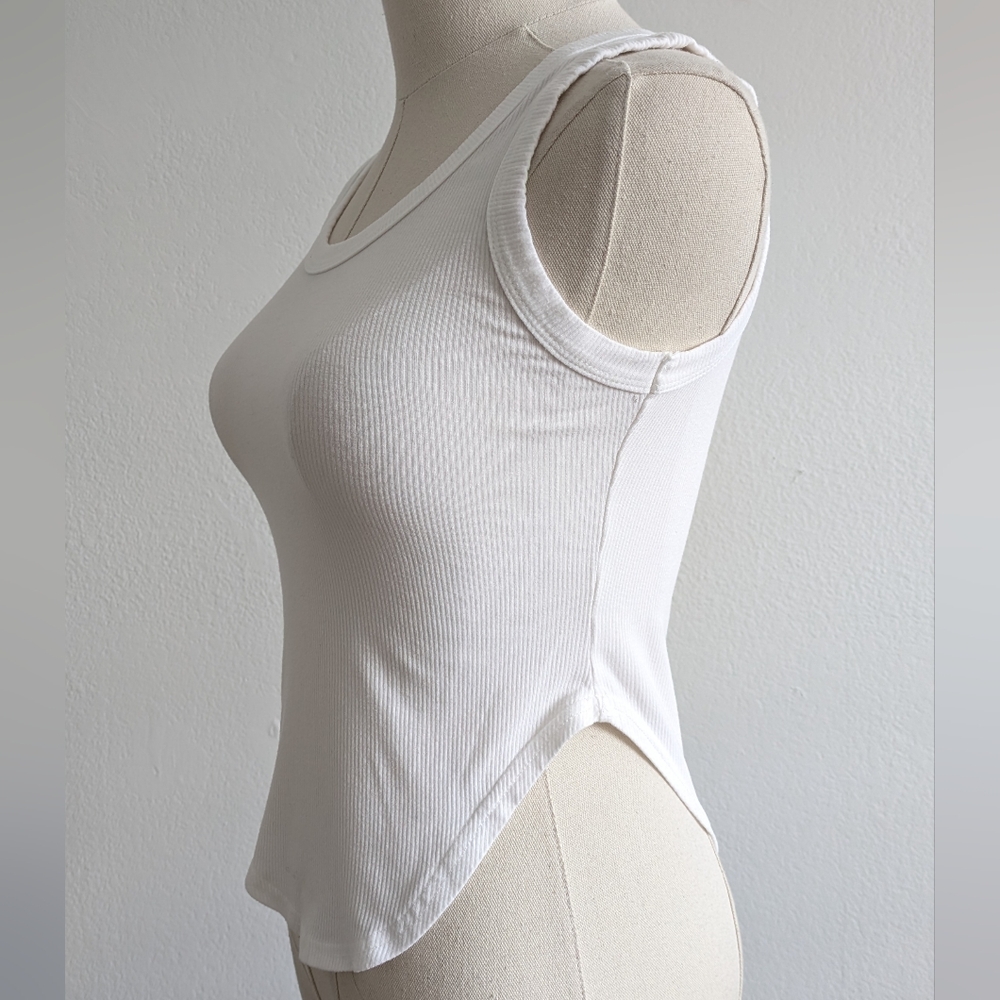Sleeveless Ribbed High-Low Tank White - Picture 4 of 9